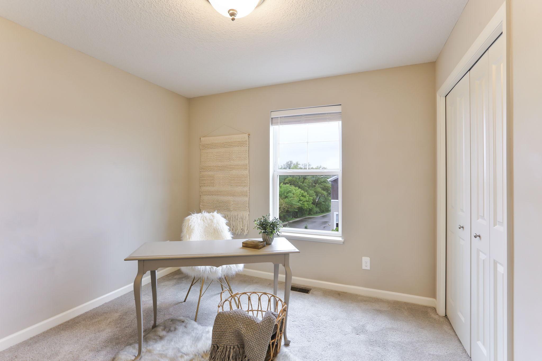 2189 Gateway Hill Road North North St. Paul, MN 55109 - Photo 17 of 31