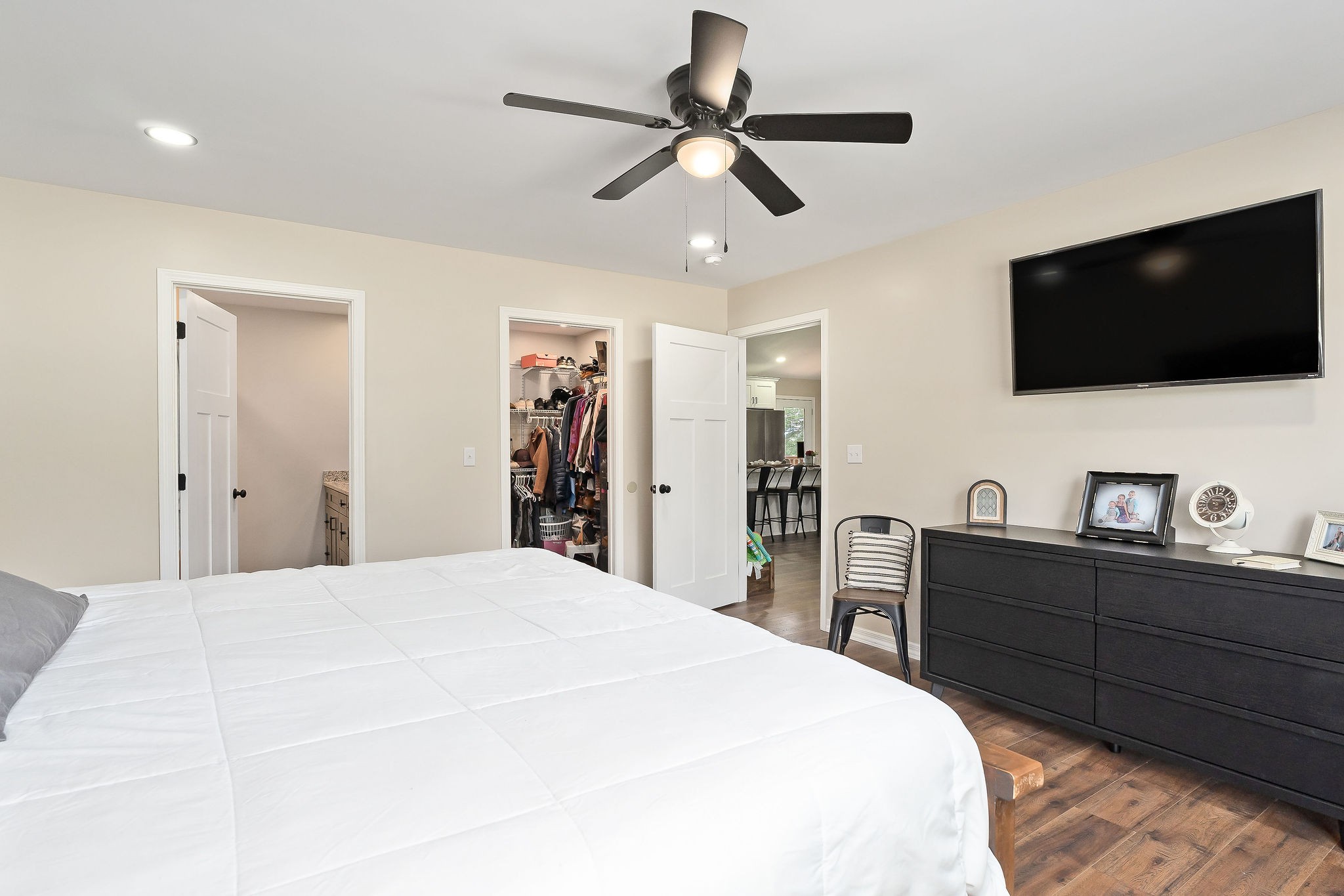 936 North Spring Street Sparta, TN 38583 - Photo 19 of 31 a bedroom with a bed and a flat screen tv