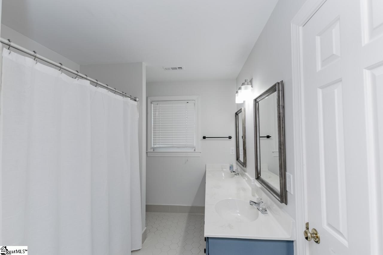 311 South Wingfield Road Greer, SC 29650 - Photo 28 of 36 Gallery Image 28