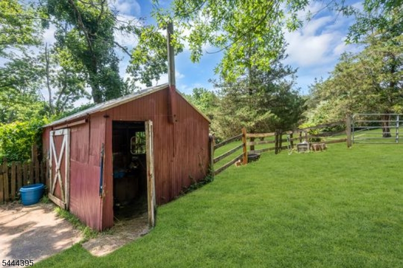 160 Hillcrest Road Flemington, NJ 08822 - Photo 34 of 40