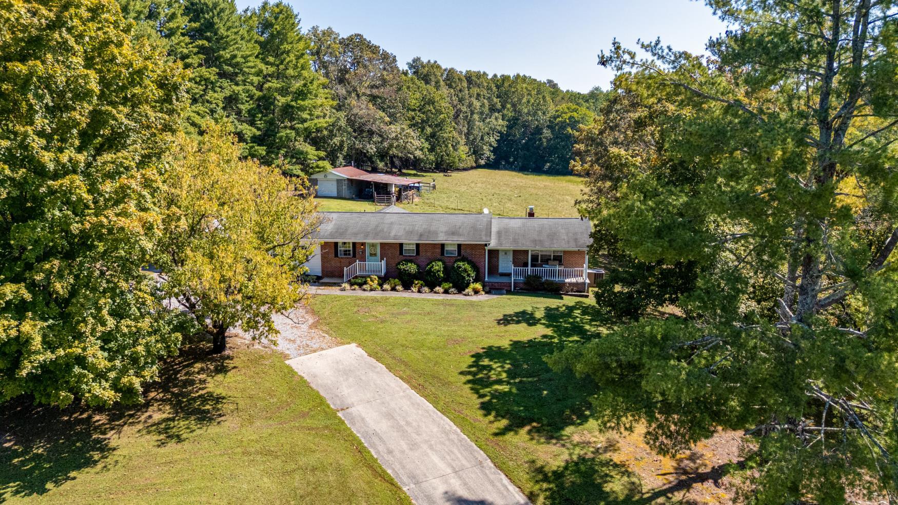 1112 Highway 305 Athens, TN 37303 - Photo 1 of 45 IMG_4807
