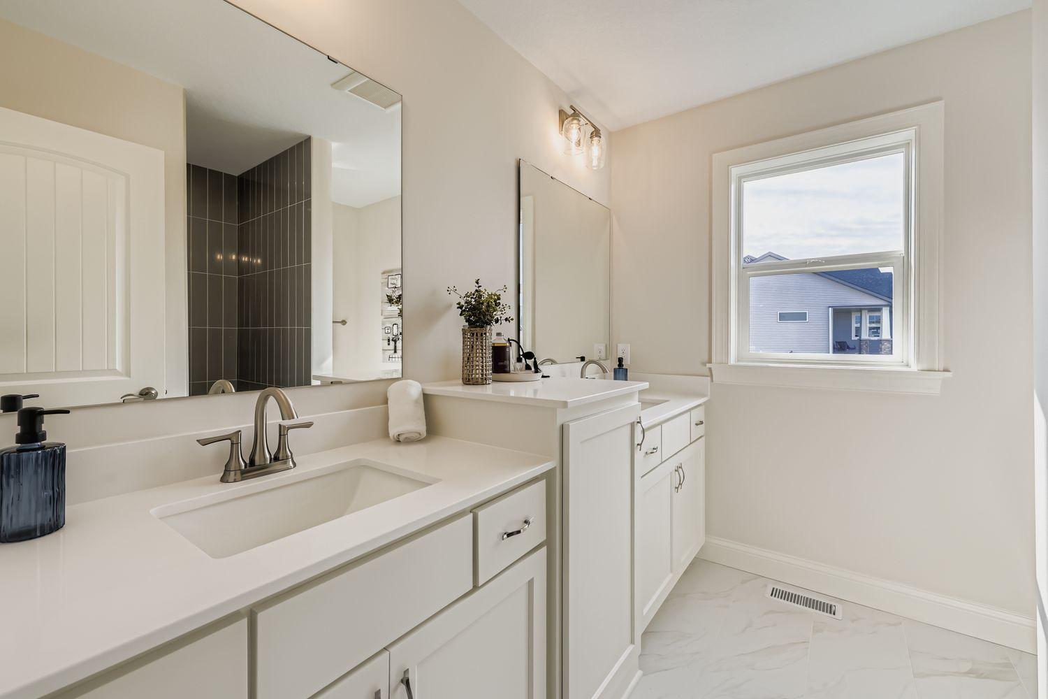 2886 Trinity Drive Shakopee, MN 55379 - Photo 16 of 27