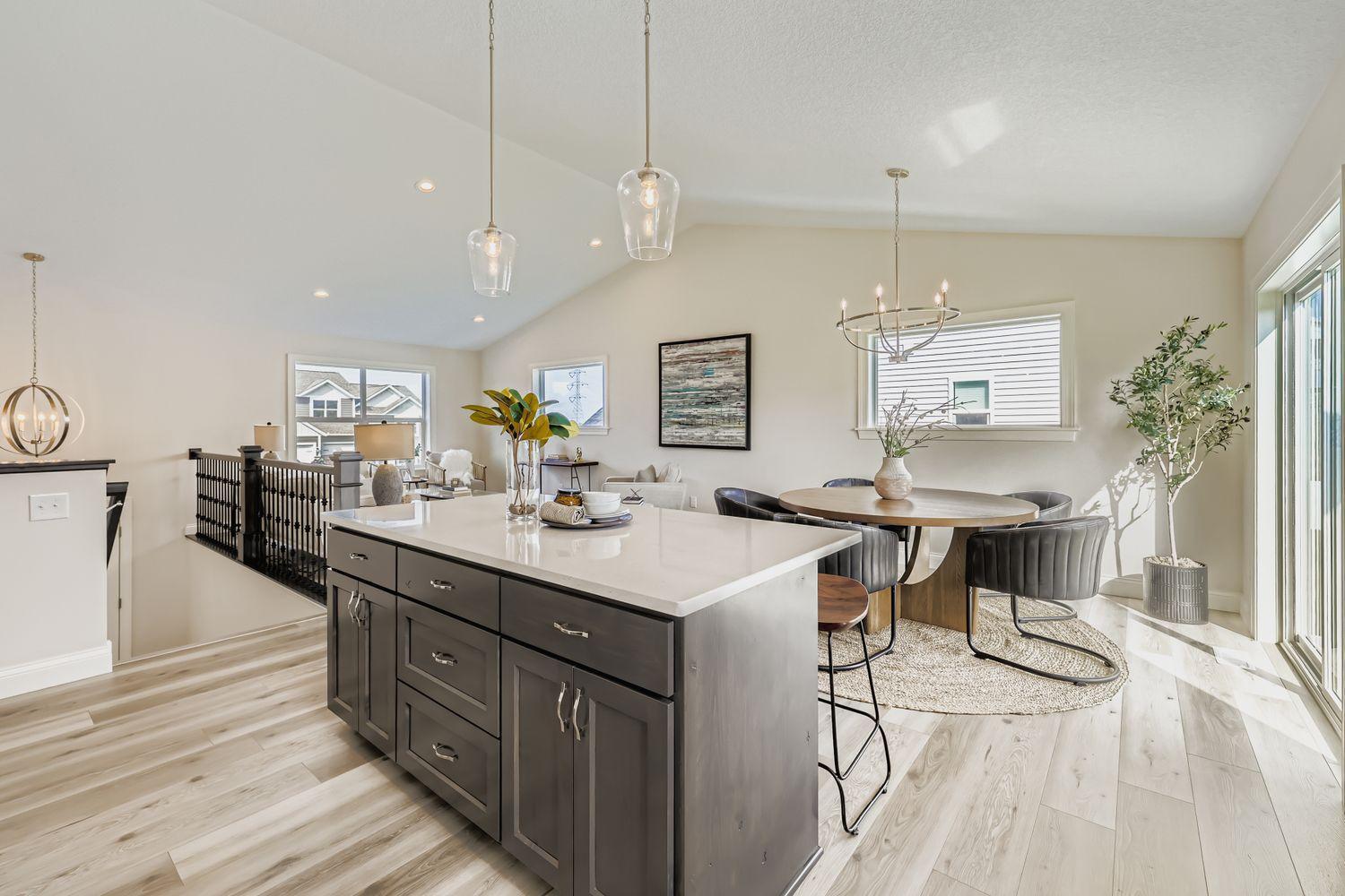 2886 Trinity Drive Shakopee, MN 55379 - Photo 3 of 27