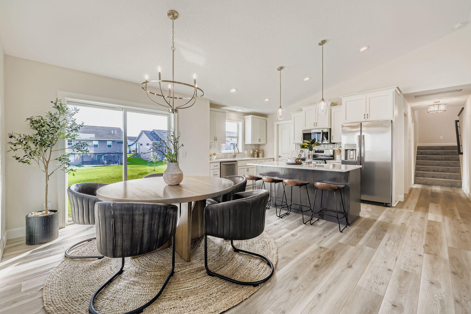 2886 Trinity Drive Shakopee, MN 55379 - Photo 6 of 27