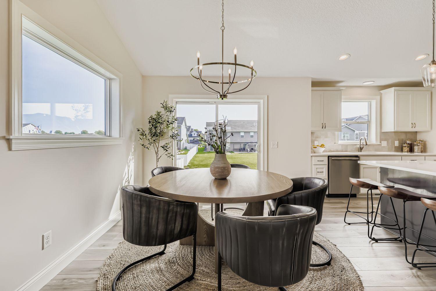 2886 Trinity Drive Shakopee, MN 55379 - Photo 8 of 27