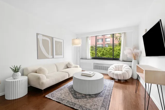 $575,000 | 300 Albany Street, Unit 4K | Battery Park City