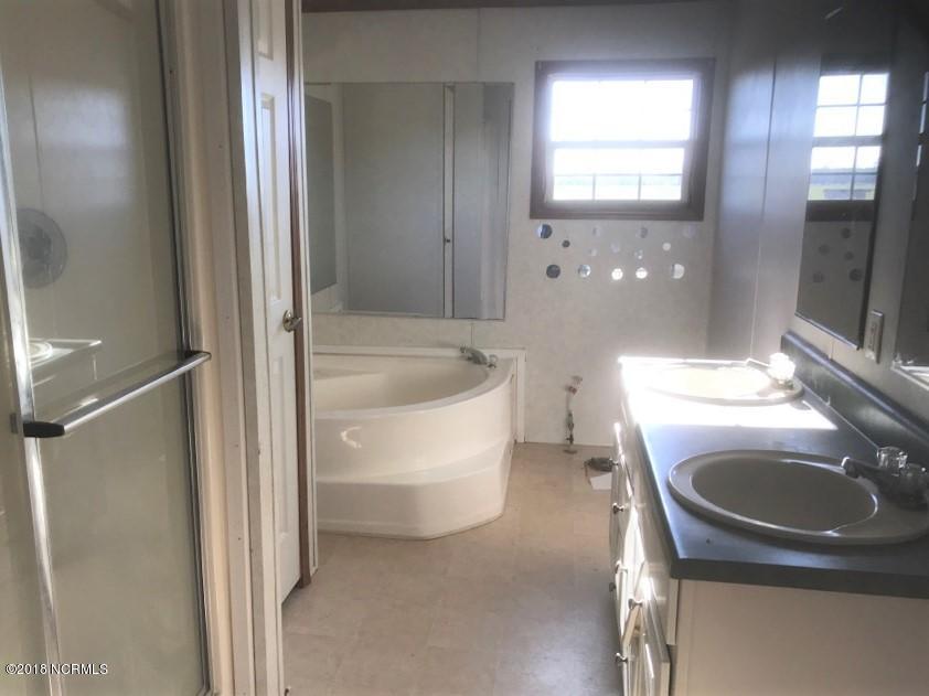3016 Edmondson Road Hobgood, NC 27843 - Photo 5 of 11 3016 E EDMONDSON RD bath master 1221