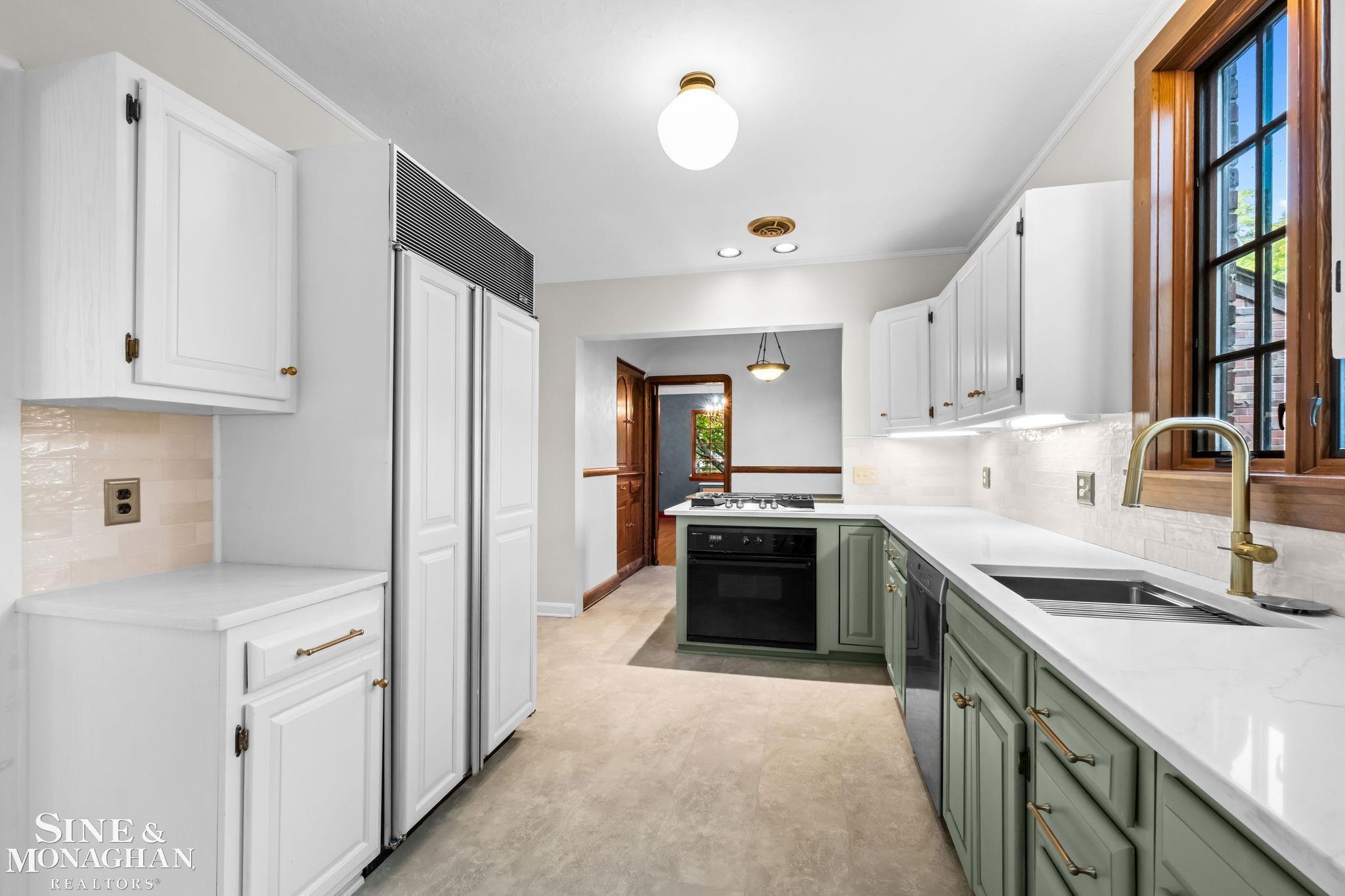 502 Pemberton Road Grosse Pointe, MI 48230 - Photo 22 of 71 50189038-458ac69b-cdf9-4ea6-be8e-565eb02a94b4.JPG