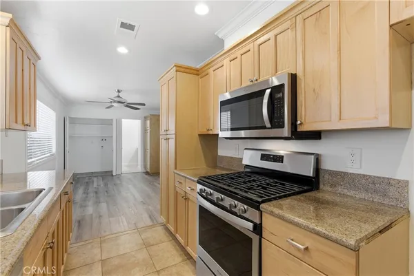 $4,000 | 9582 Pettswood Drive, Huntington Beach, CA 92646