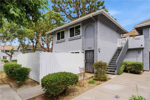 $4,000 | 9582 Pettswood Drive, Huntington Beach, CA 92646