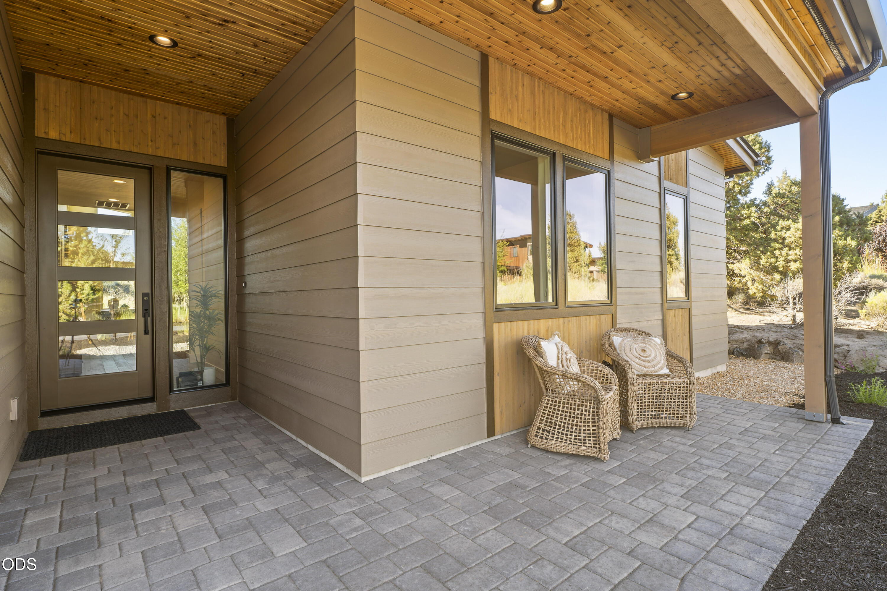 22985 Ghost Tree Lane Bend, OR 97701 - Photo 6 of 83