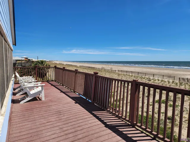 $1,099,000 | 2170 Highway 1, Grand Isle, LA 70358