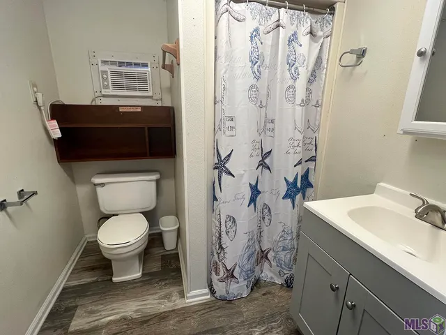 $1,099,000 | 2170 Highway 1, Grand Isle, LA 70358