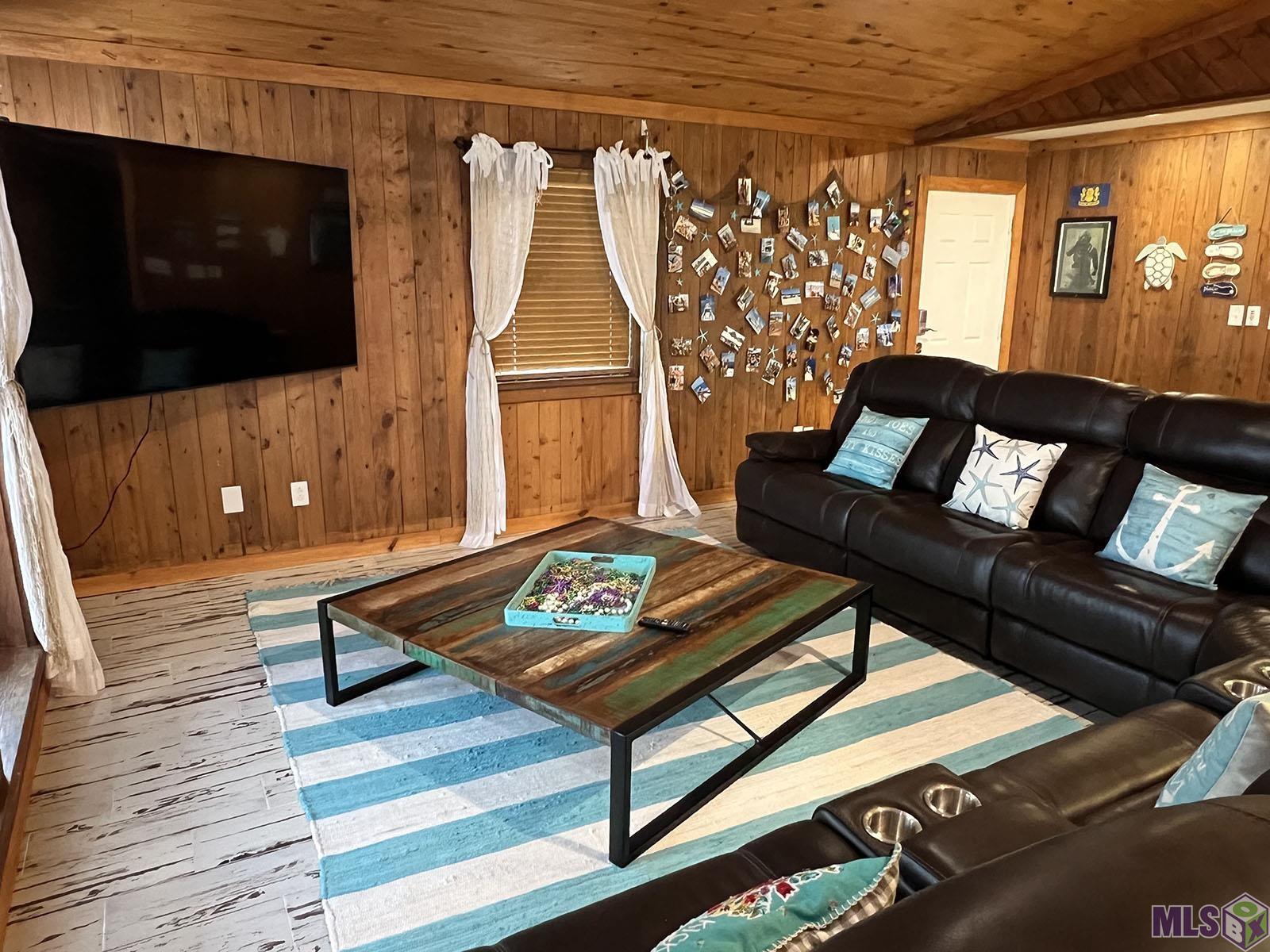 2170 Highway 1 Grand Isle, LA 70358 - Photo 9 of 38