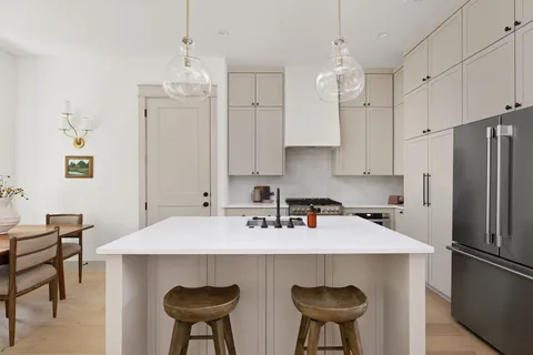 $899,950 | 2503 East 18th Street, Austin, TX 78702