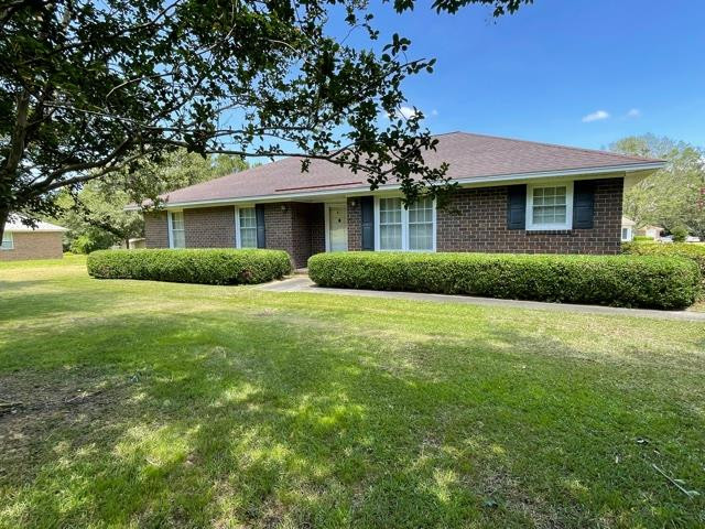 1990 Old Georgetown Road Manning, SC 29102 - Photo 1 of 24 Gallery Image 1