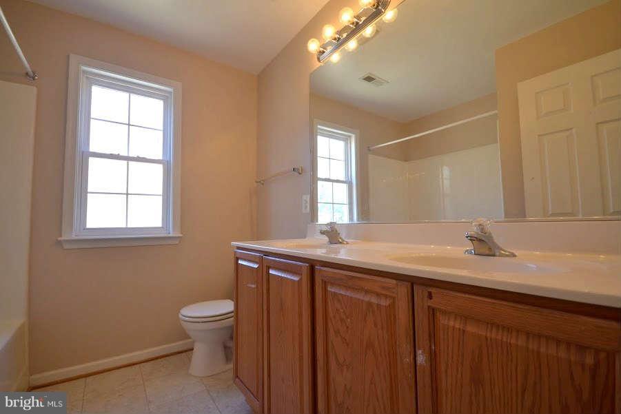 6234 St Pauls Road King George, VA 22485 - Photo 12 of 15 Bath