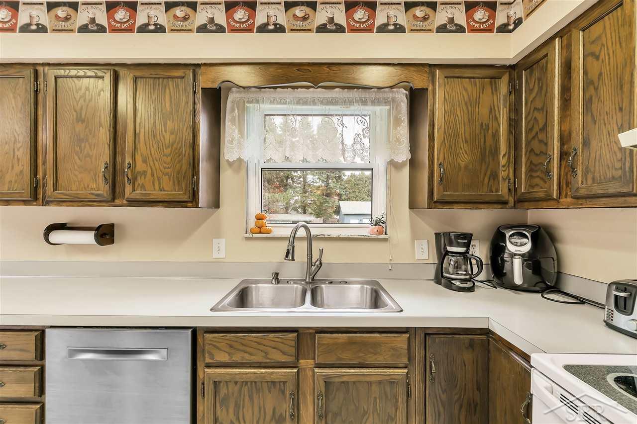 10184 Frost Road Freeland, MI 48623 - Photo 13 of 41