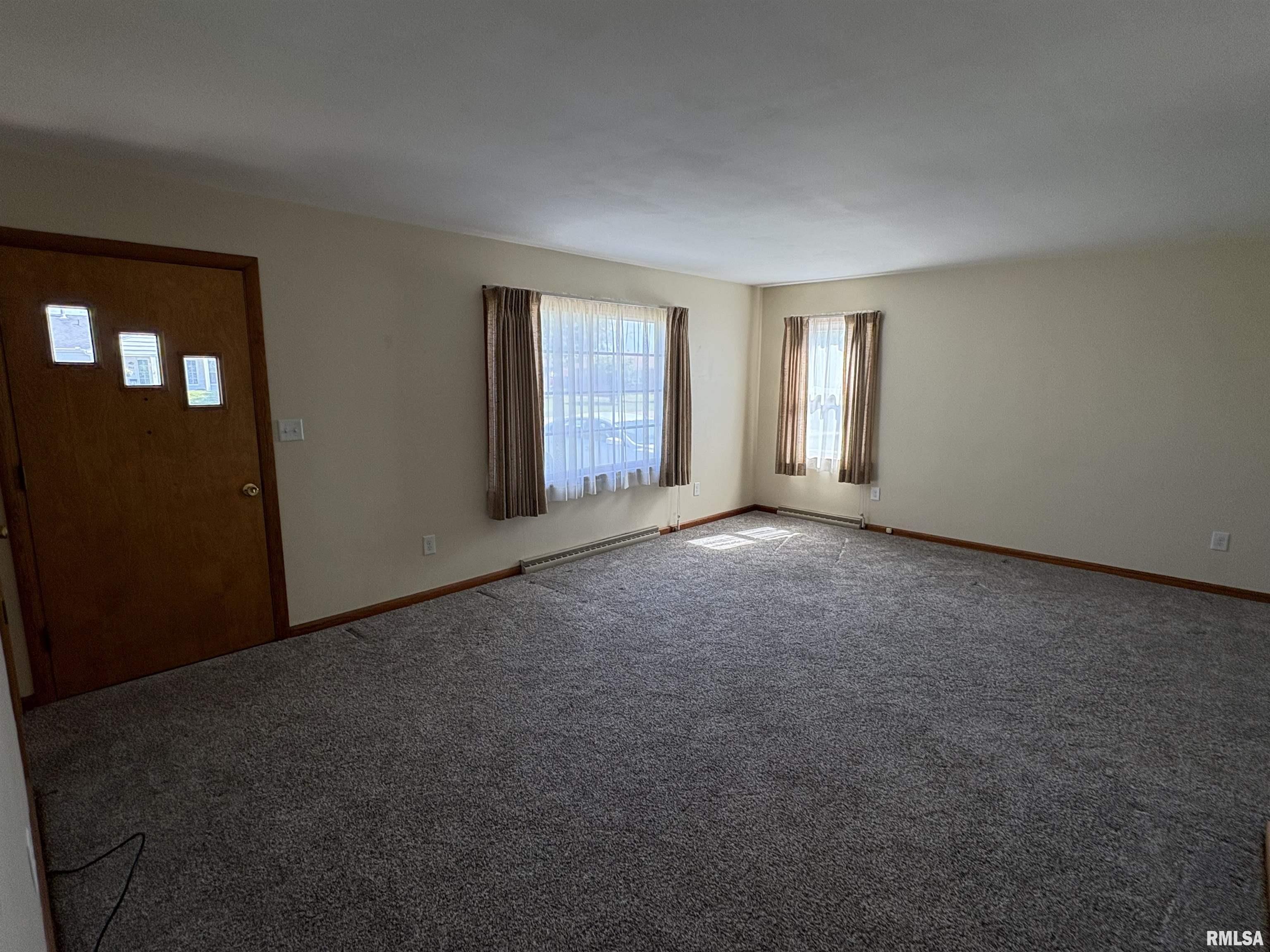 870 Park View Road Galesburg, IL 61401 - Photo 15 of 60