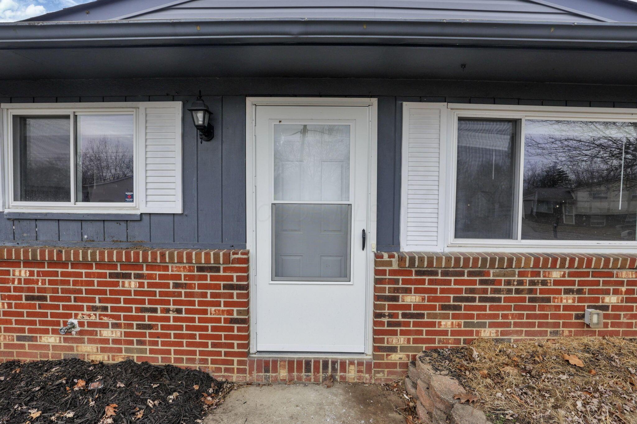 5414 Paladim Road Columbus, OH 43232 - Photo 6 of 51 6-web-or-mls-0N4A5011