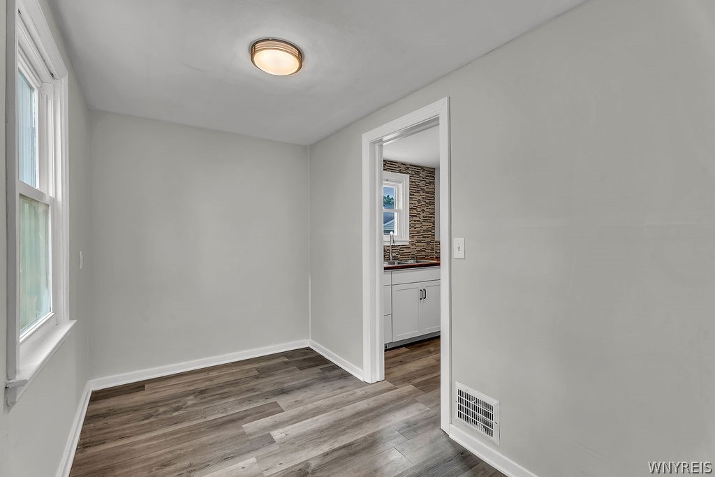 981 Beach Road Cheektowaga, NY 14225 - Photo 14 of 50 Gallery Image 14