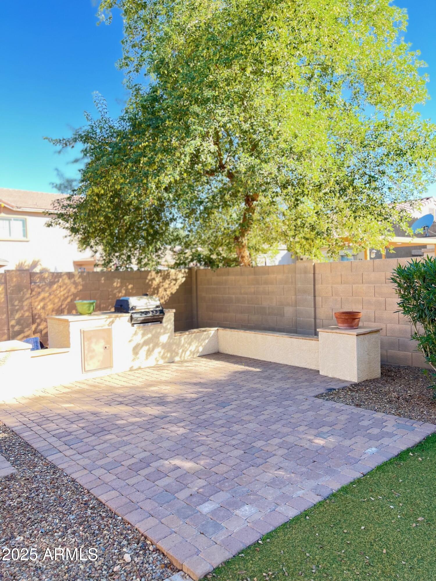 45353 West Sandhill Road Maricopa, AZ 85139 - Photo 18 of 20 a view of back yard of the house