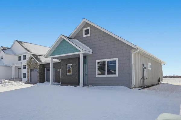 $459,900 | 1576 75th Avenue South, Fargo, ND 58104