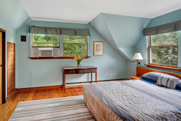 $1,895,000 | 174 Middle Road, Chilmark, MA 02535