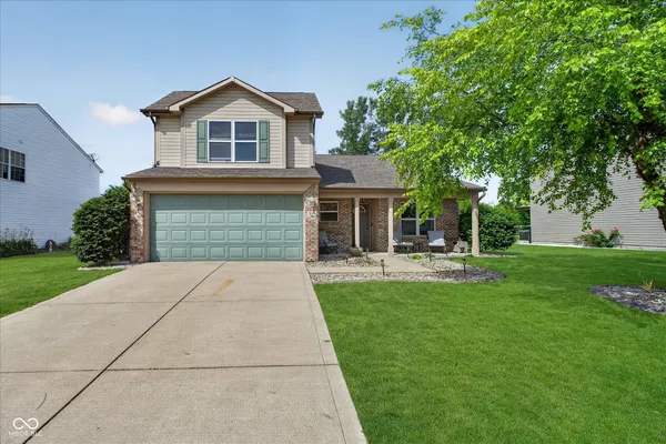 $324,900 | 816 Heatherwood Drive, Greenwood, IN 46143