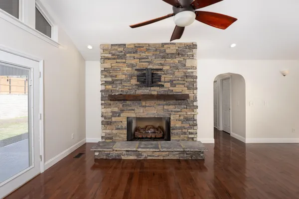 $649,000 | 668 Arlis Avenue, Dayton, TN 37321