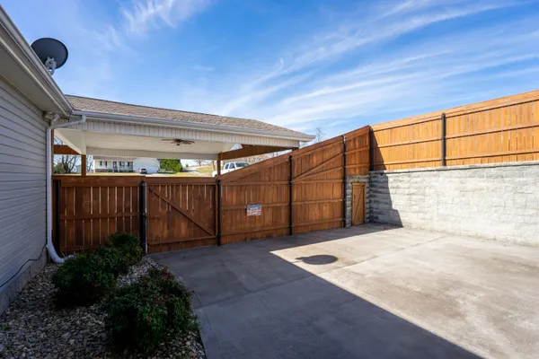 $649,000 | 668 Arlis Avenue, Dayton, TN 37321