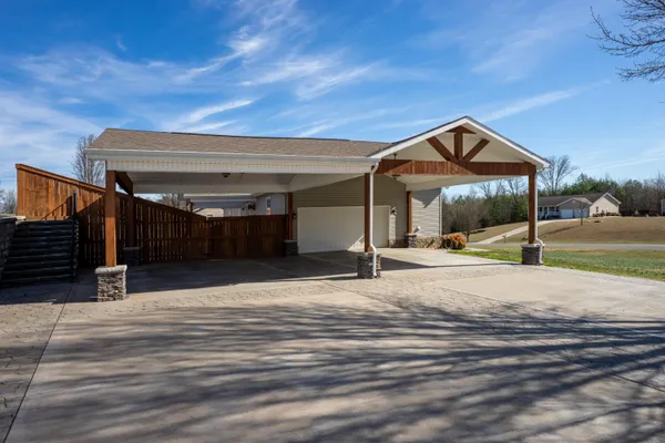 $649,000 | 668 Arlis Avenue, Dayton, TN 37321