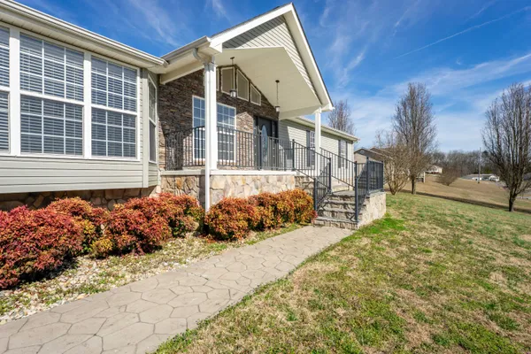 $649,000 | 668 Arlis Avenue, Dayton, TN 37321
