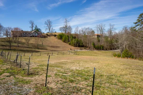 $649,000 | 668 Arlis Avenue, Dayton, TN 37321