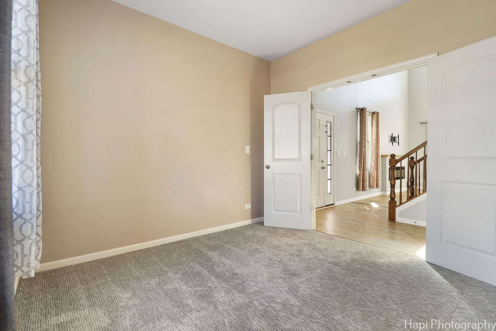 672 Anchorage Court Pingree Grove, IL 60140 - Photo 7 of 31 a view of an empty room
