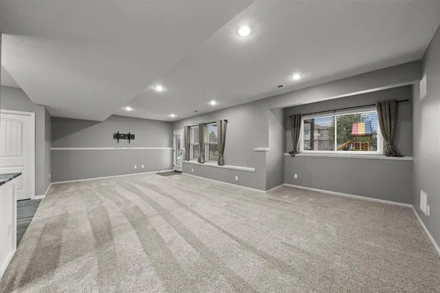 $575,000 | 2607 West Park Street, Olathe, KS 66061