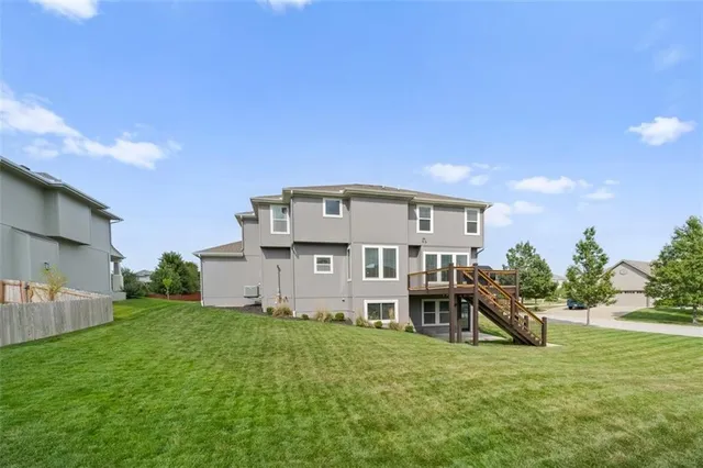 $575,000 | 2607 West Park Street, Olathe, KS 66061