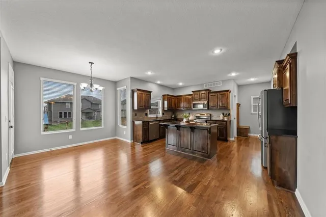 $575,000 | 2607 West Park Street, Olathe, KS 66061