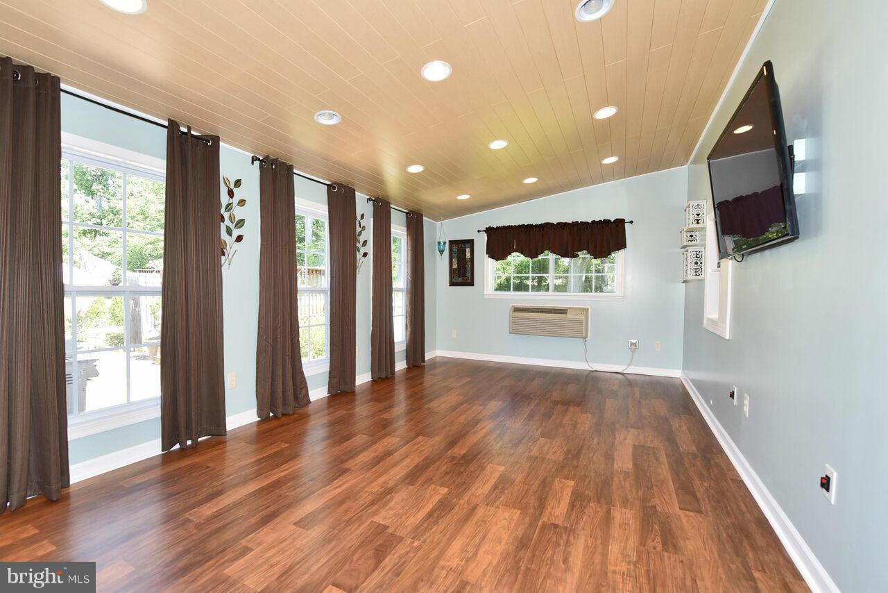 4108 Klausmier Road Baltimore, MD 21236 - Photo 6 of 30 Family Room