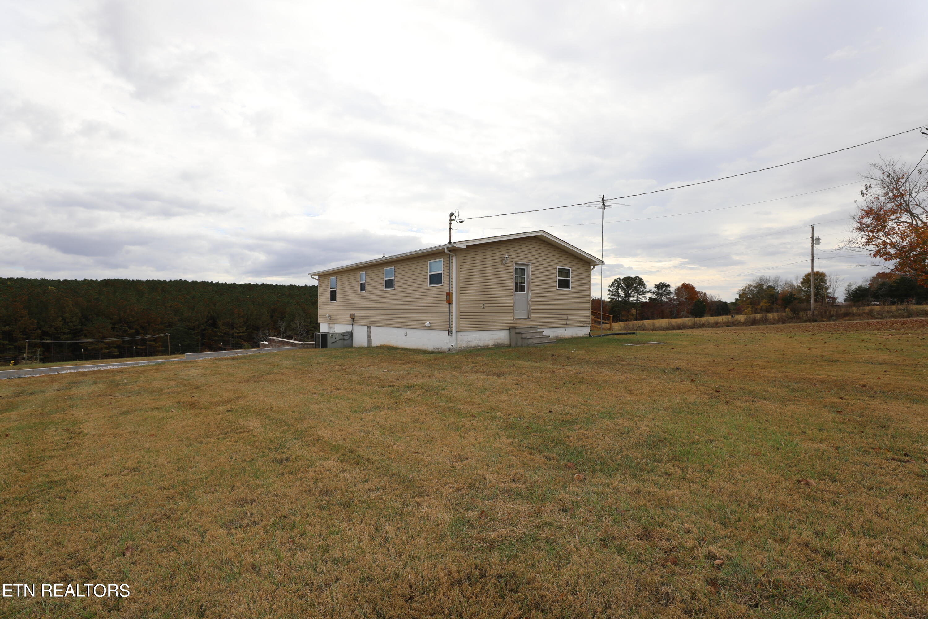 620 Ridge Road Madisonville, TN 37354 - Photo 13 of 47 144A2929
