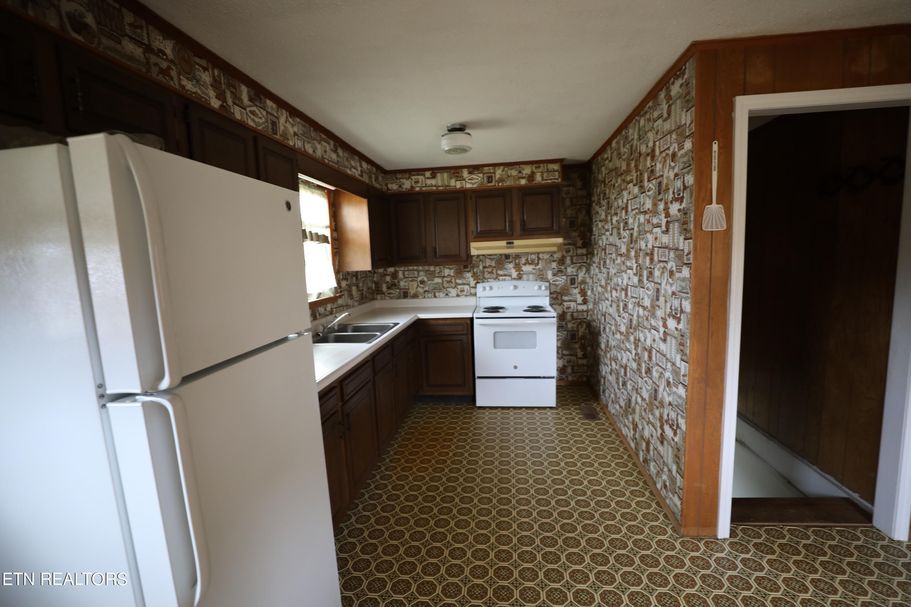 620 Ridge Road Madisonville, TN 37354 - Photo 16 of 47 144A2965