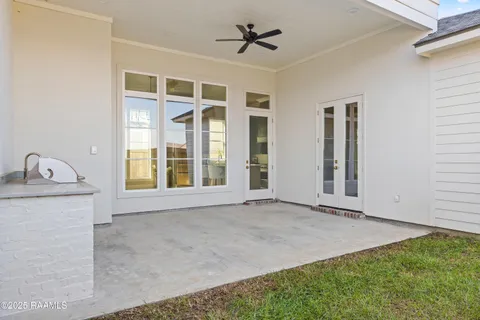 $696,400 | 204 Oceans Boulevard, Youngsville, LA 70592