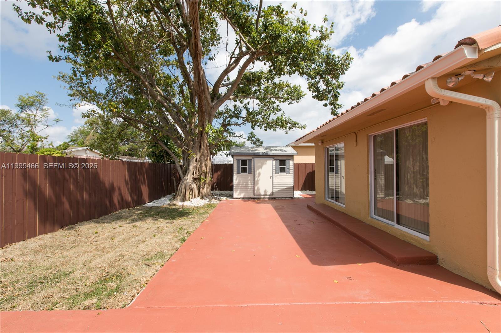 3832 Southwest 89th Court Miami, FL 33165 - Photo 13 of 18