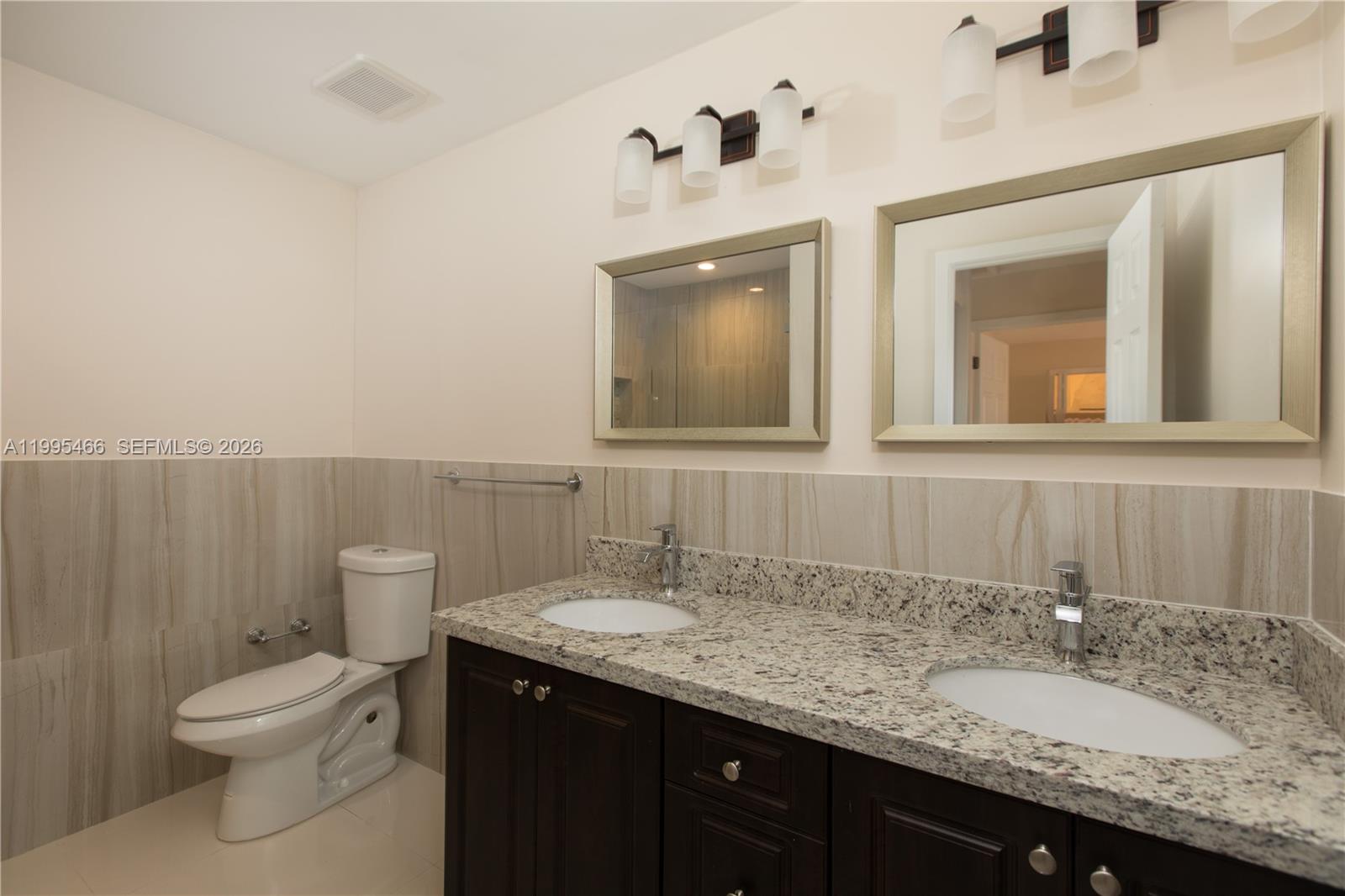 3832 Southwest 89th Court Miami, FL 33165 - Photo 3 of 18