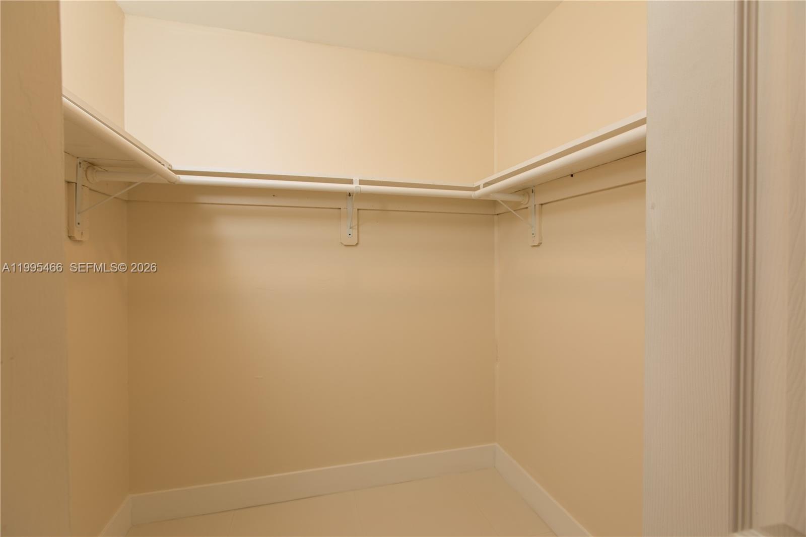 3832 Southwest 89th Court Miami, FL 33165 - Photo 6 of 18