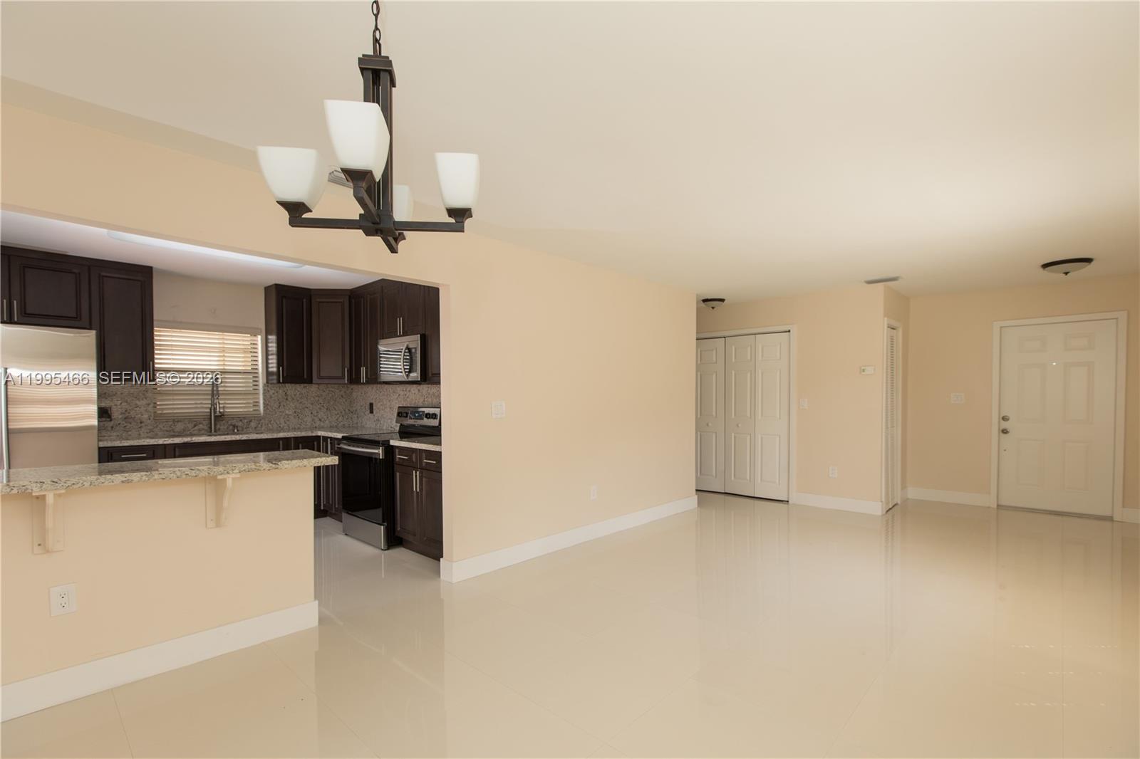 3832 Southwest 89th Court Miami, FL 33165 - Photo 9 of 18