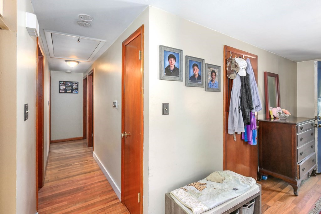 49 Batten Street Webster, MA 01570 - Photo 12 of 31