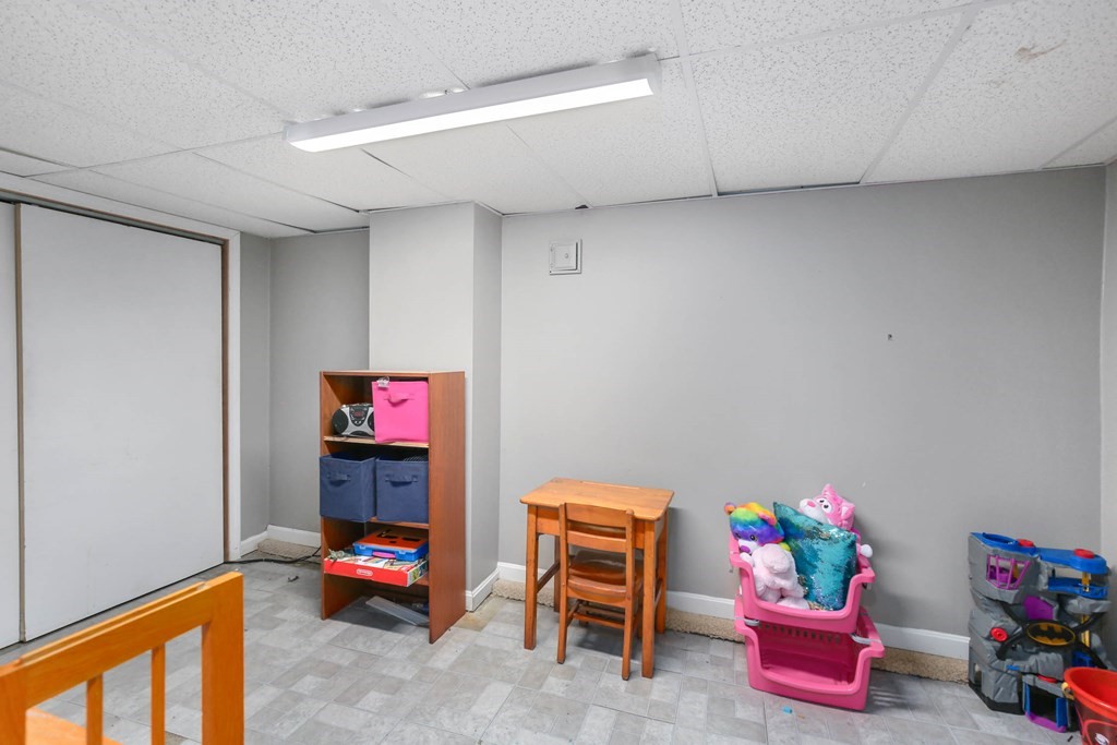 49 Batten Street Webster, MA 01570 - Photo 18 of 31