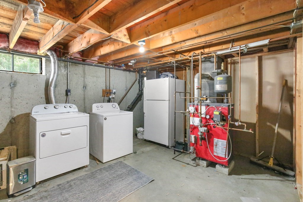 49 Batten Street Webster, MA 01570 - Photo 19 of 31