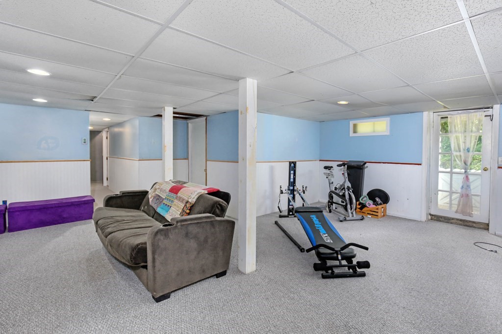 49 Batten Street Webster, MA 01570 - Photo 22 of 31